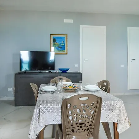3 Bedroom Cozy In Сasa de vacaciones Sciacca