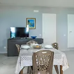 3 Bedroom Cozy In בית נופש שאקה